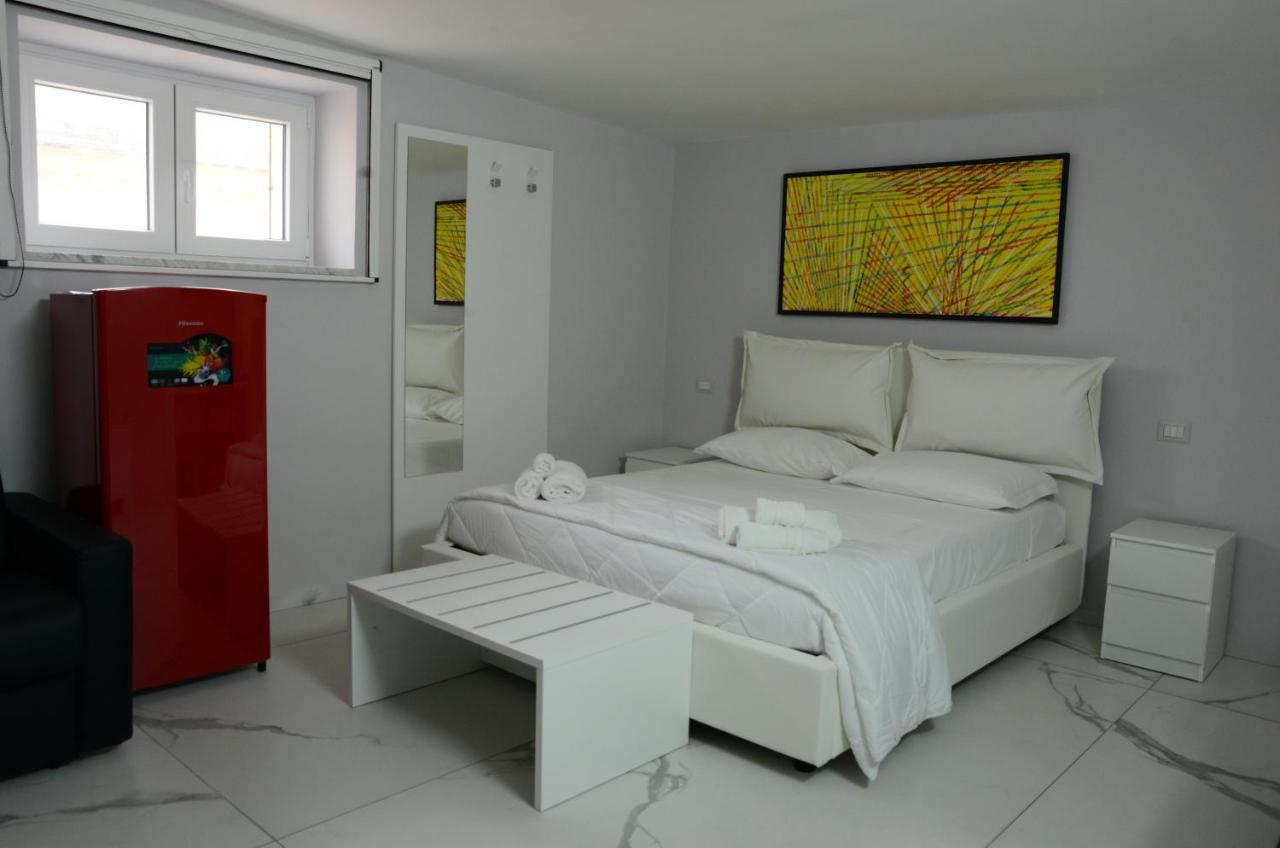 Dimore Pietrapenta Apartments, Suites & Rooms - Via Lucana 223, Via Piave 23, Via Chiancalata 16 Matera Bagian luar foto